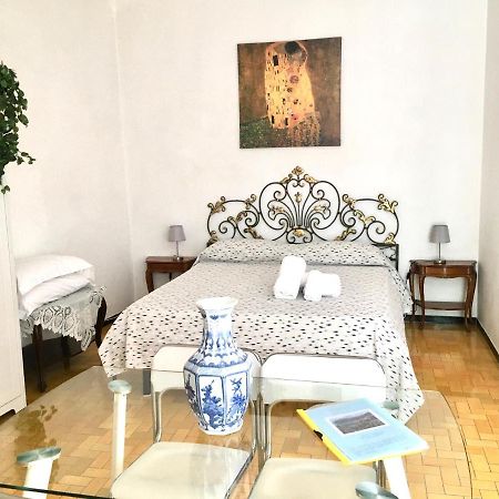 Calipso Apartment Леванто Екстериор снимка