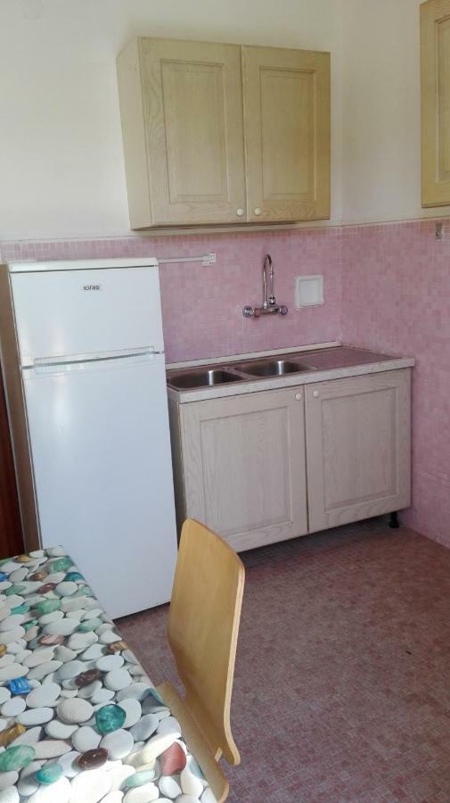Calipso Apartment Леванто Екстериор снимка