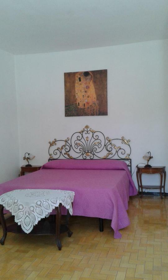 Calipso Apartment Леванто Екстериор снимка